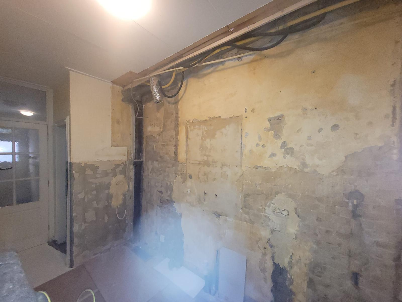 Renovatie: wand klaargezet voor pleisterwerk