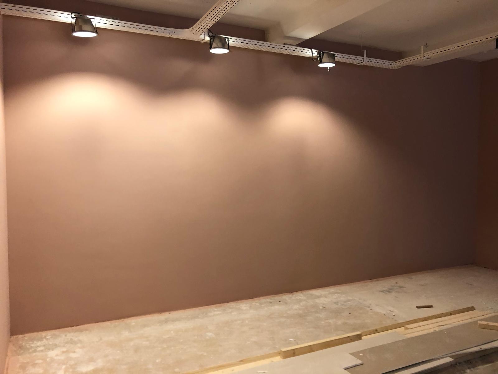 Nude wand met sfeerverlichting